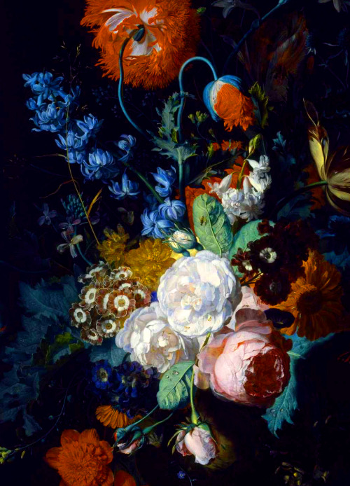 clara&ndash;lux:  HUIJSUM, Jan van (1682–1749)  Still Life of Flowers and Fruit, detailc. 