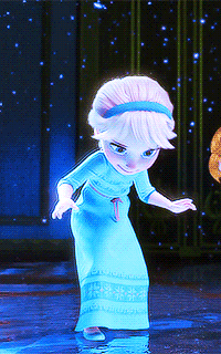 moanadaily:  Disney Ladies Outfits↳ Elsa