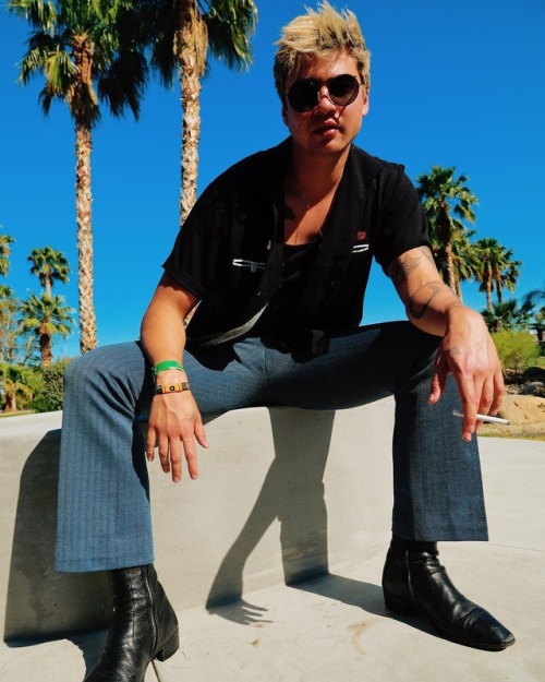 calumhood: Yeah, your boy caved and went to Coachella this weekend. Photos by @tornblackjeans.