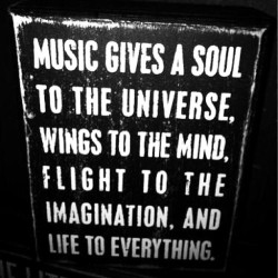 rock-n-roll-junkie:  One of my favorite quotes.