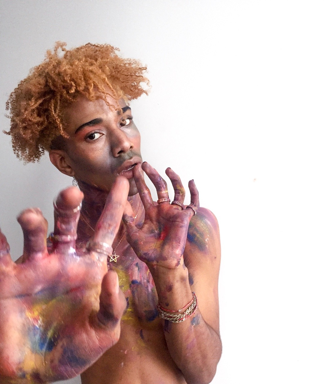 egotisticalgold:Life imitating Art ig: iisaiahb