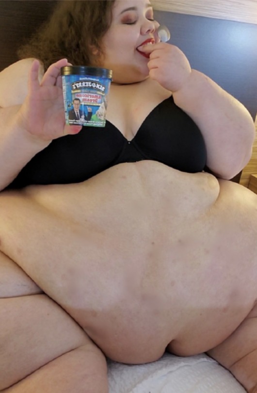 brendakthedonutgirl:bucketttts-deactivated20200721:@fatmisstssbbw #goals