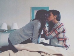 lovel-ylesbian:  ♡ 