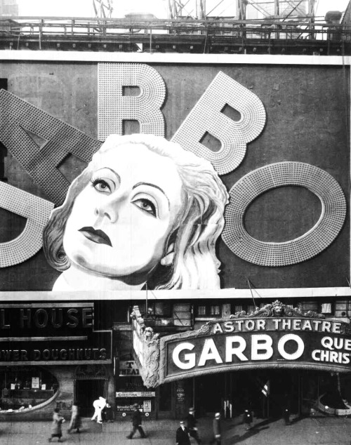 avasgal: Queen Christina playing at the Astor Theatre, New York City, 1933