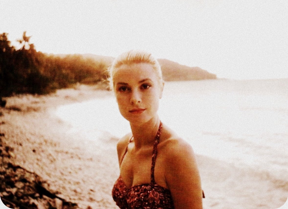  Grace Kelly 