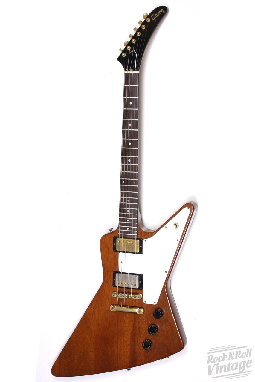 rocknrollvintageguitars:  1977 Gibson Explorer Natural!http://www.rocknrollvintage.com