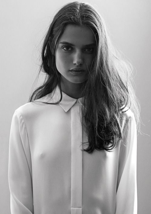 pretty-babez:  Pretty babe 