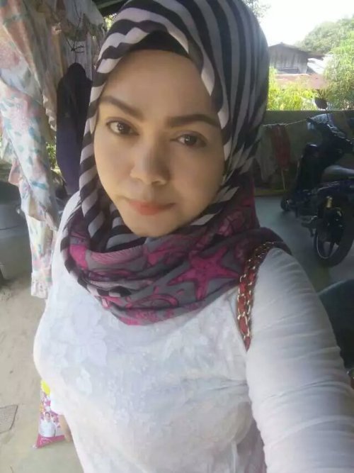 pemburusangmerak: cepat2 spe cepat die dapat… segala post akan dipadam hari rabu ini…