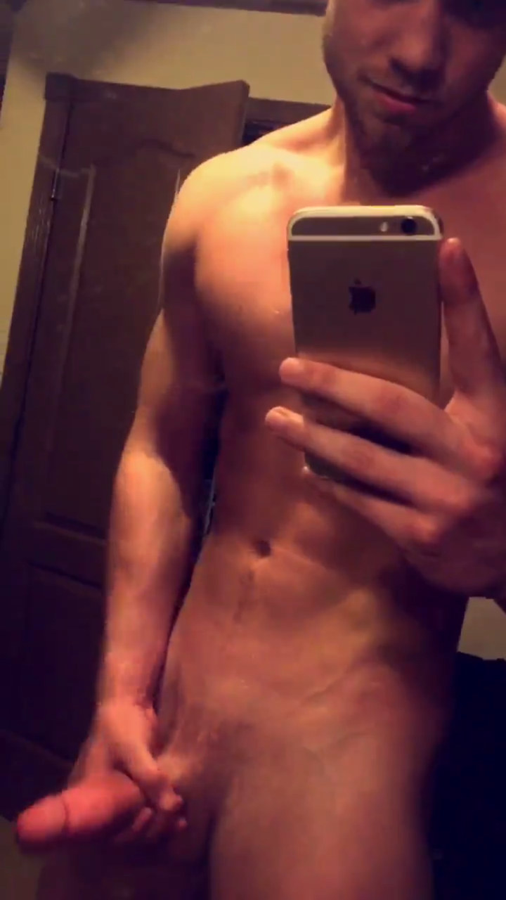 mystraightfriend:  Mystraightfriend.tumblr.com
