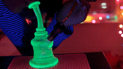 pourpaintmylove: veeveeganja:  Justin Carter Glass owned by @geck0man  omg this is so fucking gorgeous 