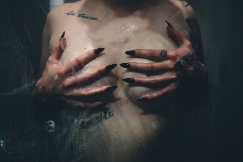 nathmallon:Shower