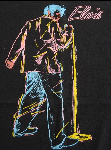 pinkplasticflamingos:  Two new (vintage) Elvis shirts to add to my collection. 