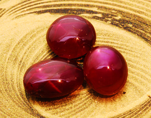 multicolourgems:The red variety of the corundum family, ruby has been the world’s most valued gemsto