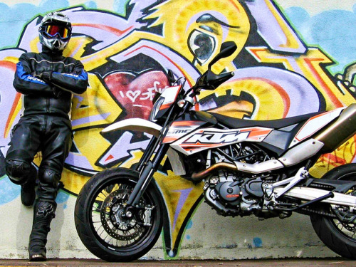 letsmotorradfahrer:www.flickr.com/photos/72334647@N03/7047496047/sizes/l
