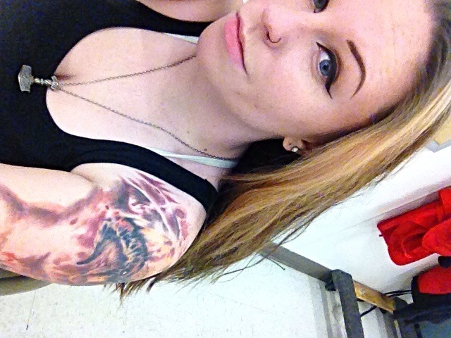 warofthering:  First time in forever I’ve actually put an effort into myself. Not