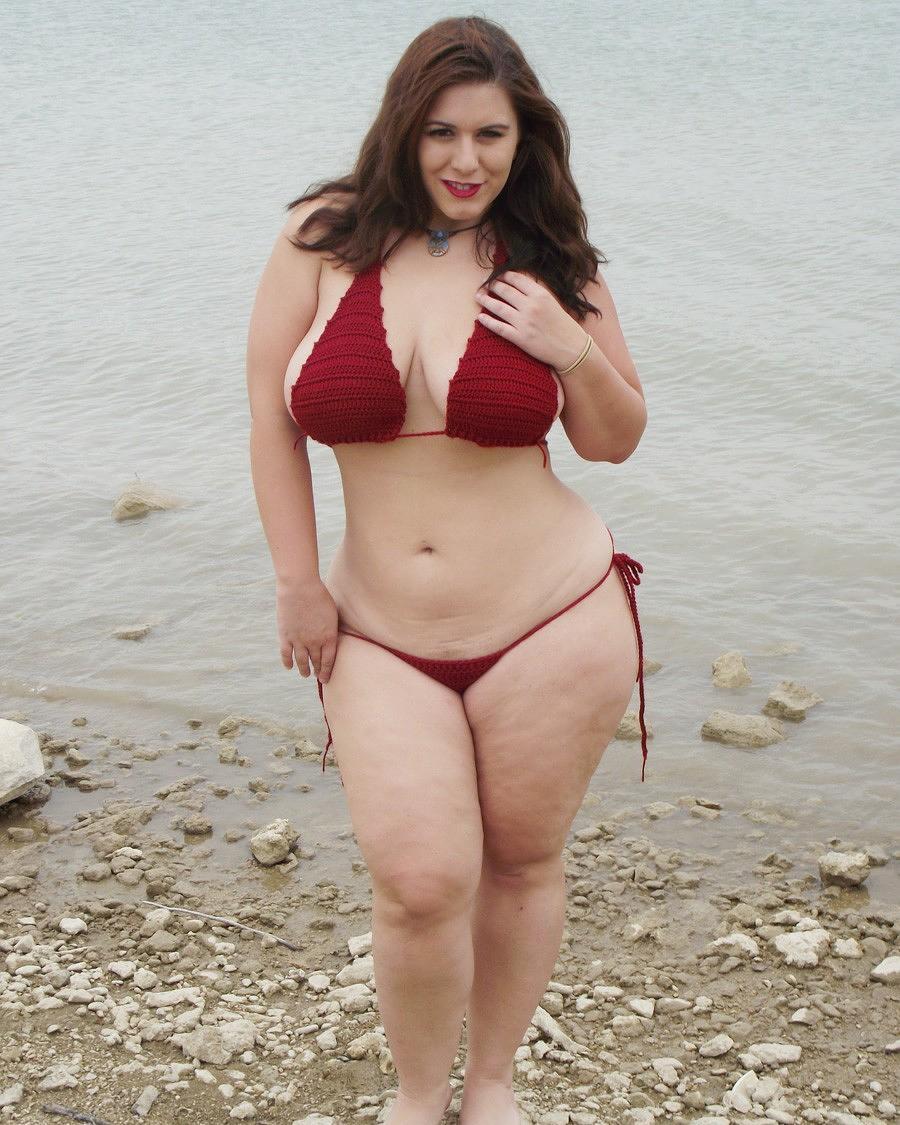 italiankong:  Sweet mercy!! London Andrews almost makes me believe there’s a god.