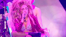 gardenpanti:   Lady Gaga’s artRave + Wigs  