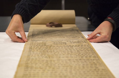 thegetty:Installing the World’s Oldest Dated Printed BookThe Diamond Sutra from the @britishlibraryc