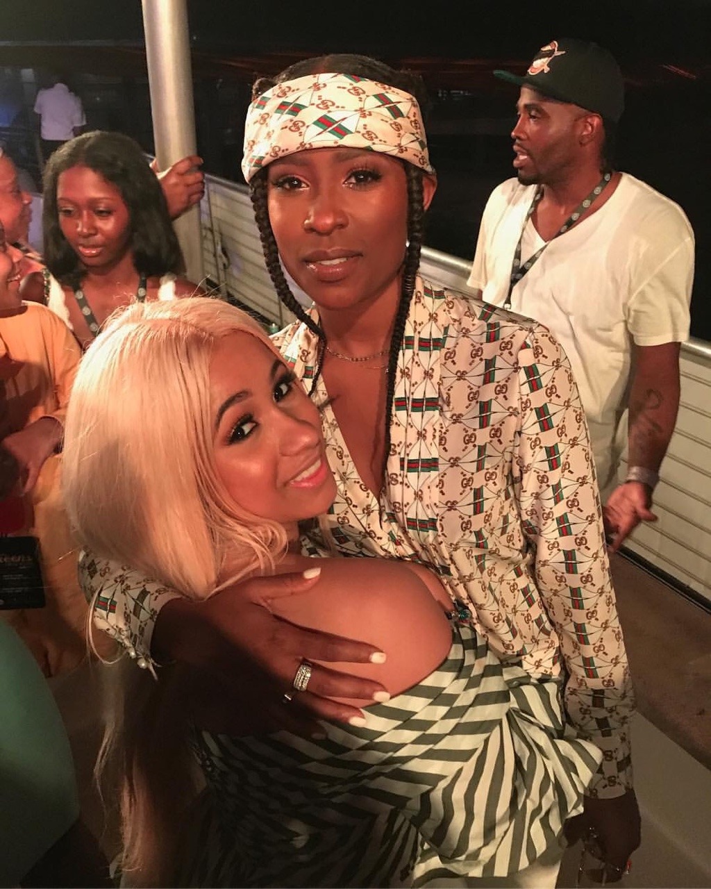 cardiiib:Cardi b X Dejloaf