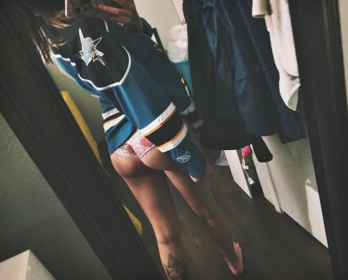 smilingfortwo: Werk decked us out. Catch me at the game