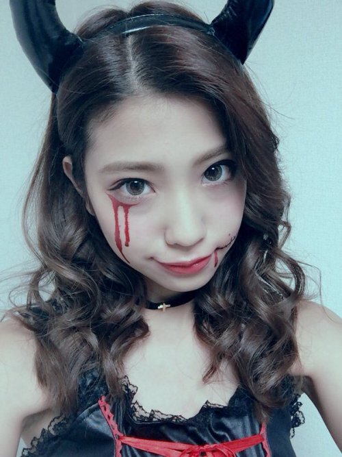 funkyfunx:  まゆちる(北澤 舞悠)さんはTwitterを使っています: “デビルだぞお菓子くれなきゃいたずらするよー❤️ t.co/O80IKw5z7u&rdq