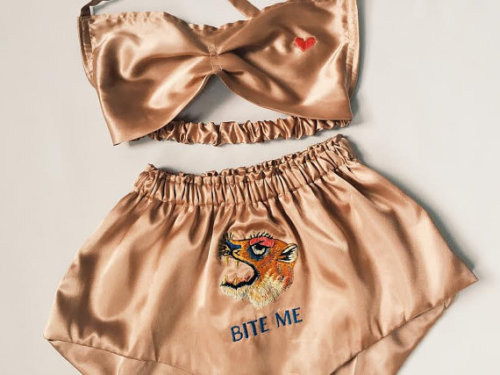 thegolddig:BITE ME Wildcat Satin Sleep Set(more information, more gold)