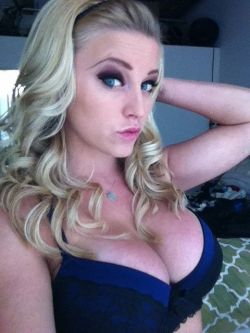 jenakrone:  I am just bored stiff, wanna see a lot more? right here: http://is.gd/2RW2AM9ZC5332pA