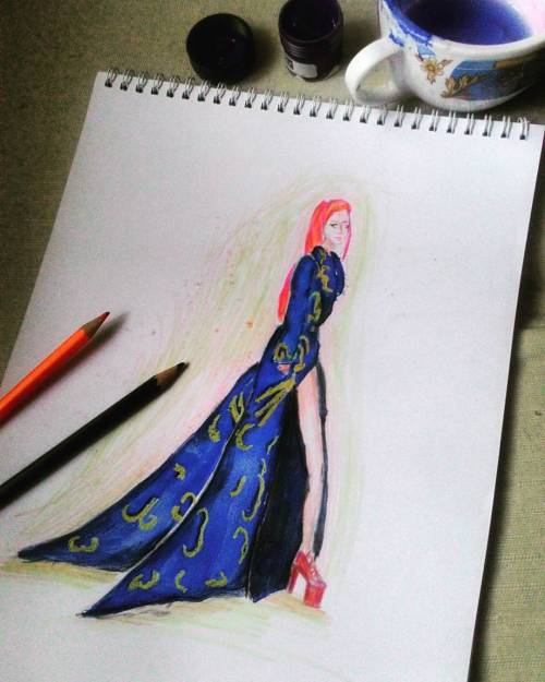 And then suddenly you missed doing the things that you do.  #art #art #arttherapy #fashion #fashioni