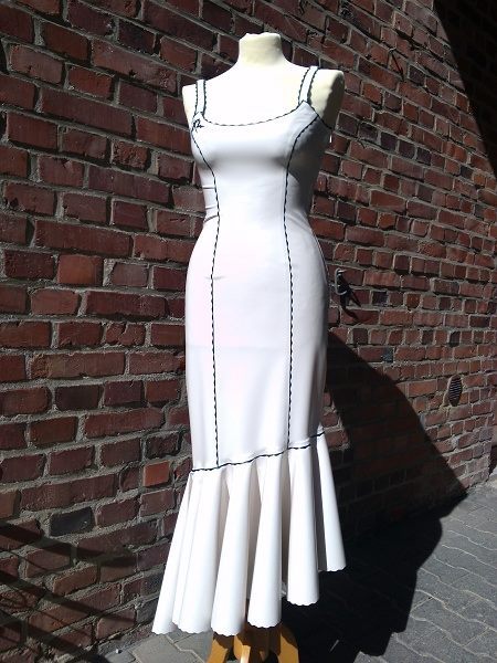 psichore:    Rosengarn Latexdesign by Karin Plum   