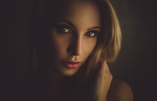 Hot Pictures and Movies