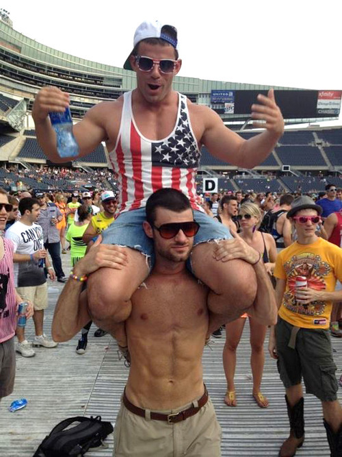 diggin-that-dude:  4th of Happy
