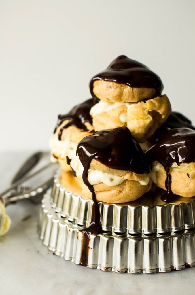 sweetoothgirl:  Buttermilk Pecan Fudge Chunk Ice Cream Profiteroles