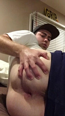 Bootyfreakdee:  Who Wants To Finger This Tight Hole