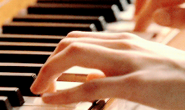 nthonystark:Redoing old gifsets: 1/?We are all fools in love.