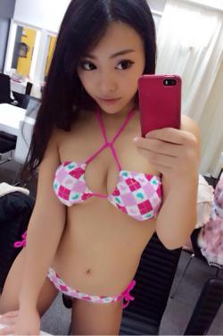 top-sexy-asians:  check the hot videos! http://bit.ly/1FGWukC