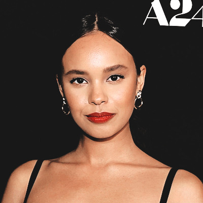 Alisha Boe
attends the screening of 