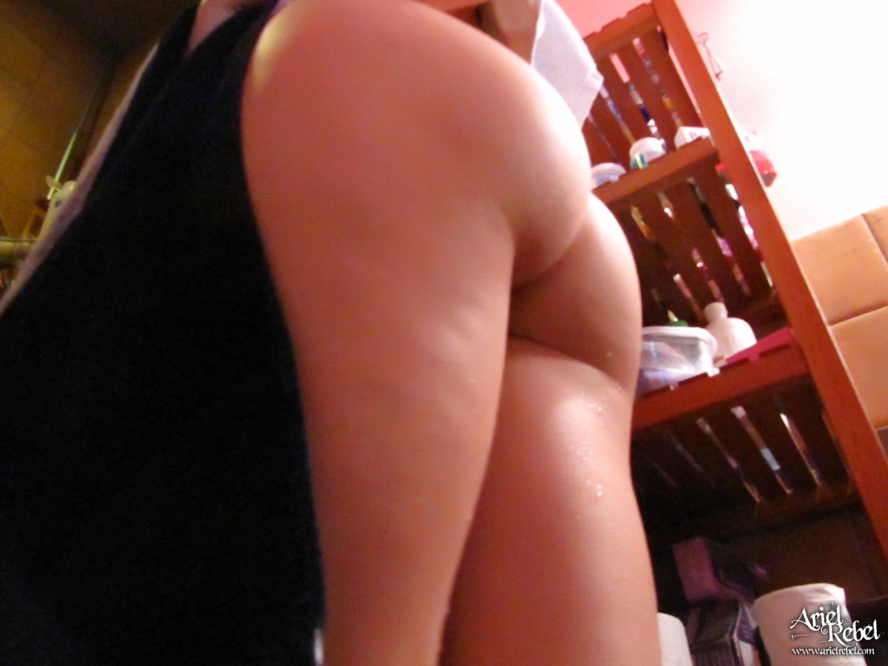 rebelsoles:  Fresh out of the shower.