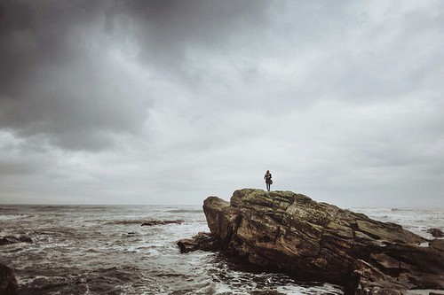 wake-up-again:  Sembra: viaggiatore in un mare di nebbia. Wow on We Heart It. 