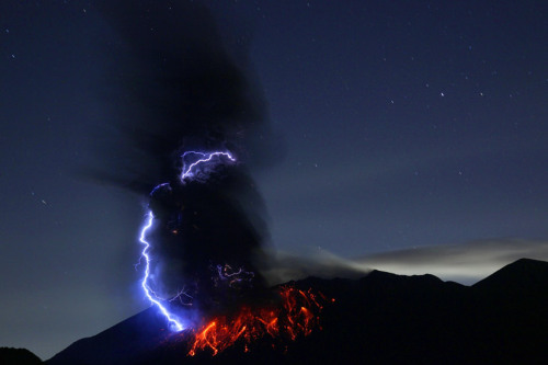 nubbsgalore:   photos of sakurajima, the most active volcano in japan, by (click pic) takehito miyatake (previously featured) and martin rietze. volcanic storms can rival the intensity of massive supercell thunderstorms, but the source of the charge