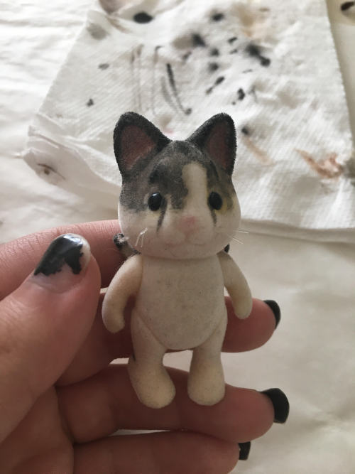spooky-owl-friend:lollipoptiger:Been making custom calico critters to relax… Thoughts? Omg th