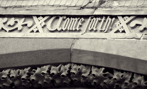 graveplaces: Details of the entrance gate for Green-Wood Cemetery, Brooklyn, NY