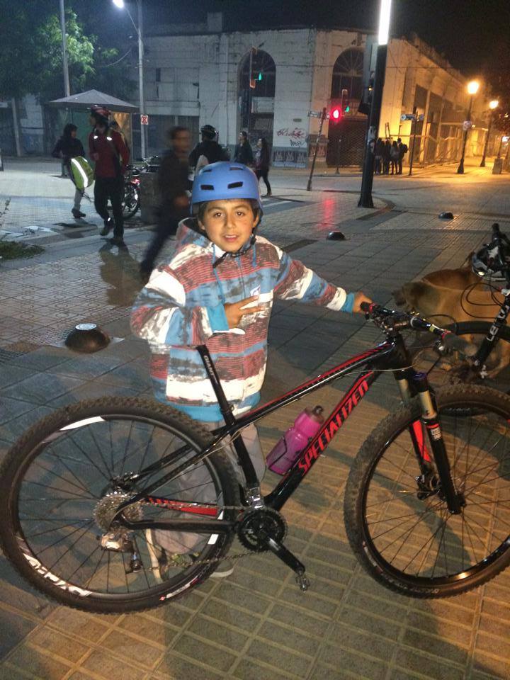 jaidefinichon:  Tarro y su nueva Bici…