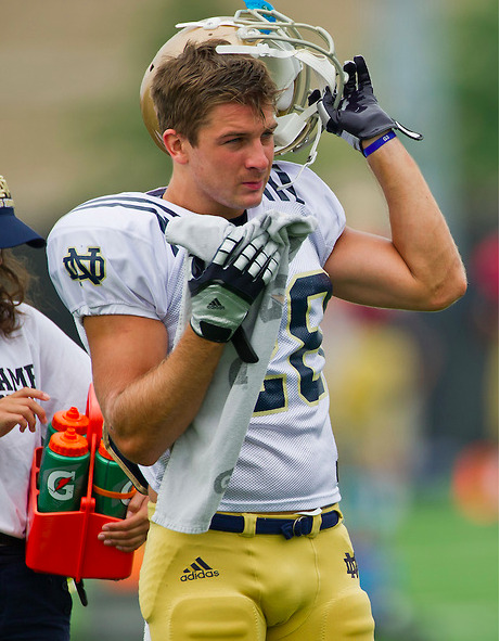 notashamedtobemen:  Austin Collinsworth wears football pants for Notre Dame. 