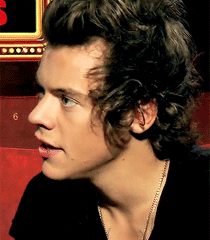 ih8u1d:  Harry + Lip Biting