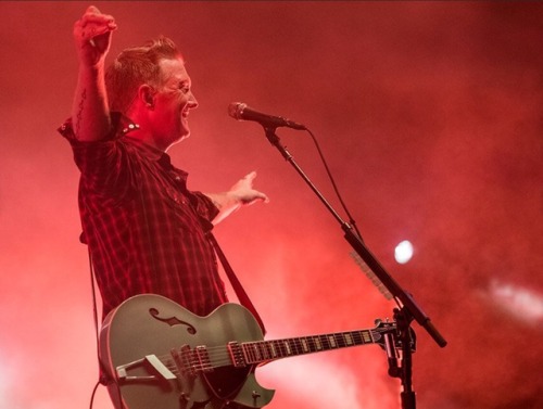 mikeyshoesisrad: Queens of the Stone Age @ Austin360 AmphitheaterPhotos by David Brenden Hall