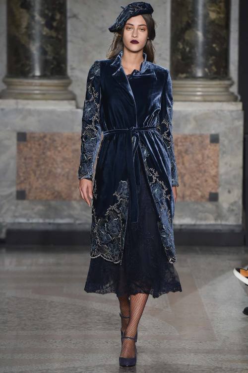 Luisa Beccaria, fall 2015 RTW