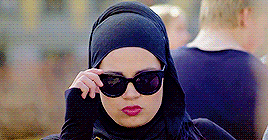 mellarkboxers:SKAM ‘girls squad’ x Brooklyn Nine-Nine opening credits