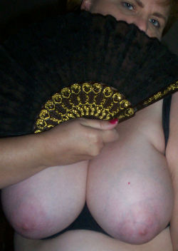 largeareolaslover:  snowangeltx:  Being a Southern girl, I’m well-versed in the language of fans.  What do you think this one is saying?    *Let us worship your large areolas* http://largeareolaslover.tumblr.com/submit  Oh yea!!!!