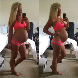 prexbely:  Pregnant blonde milf