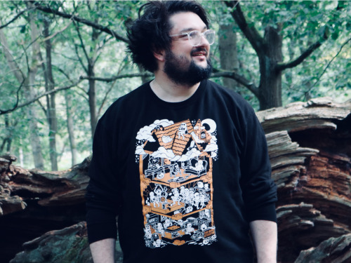 Spooky season approaches! Get cosy in a SKELETON HOUSE SWEATER!We visited a cute forest to take thes